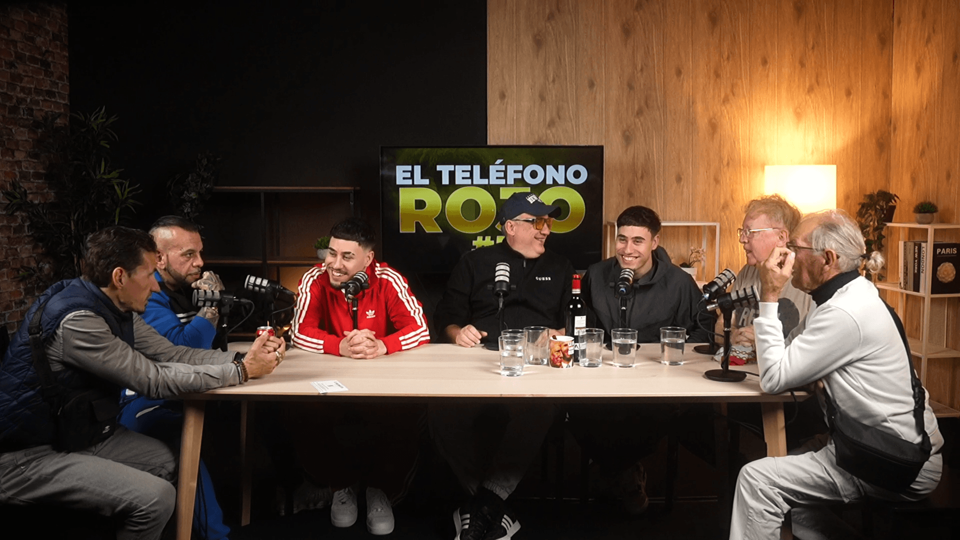 Podcast Teléfono Rojo